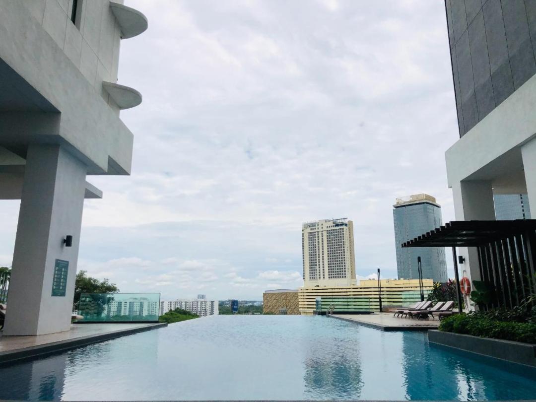 Southkey Mosaic By Antlerzone Apartment Johor Bahru Exterior photo